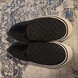 Size 4.0 big kids vans